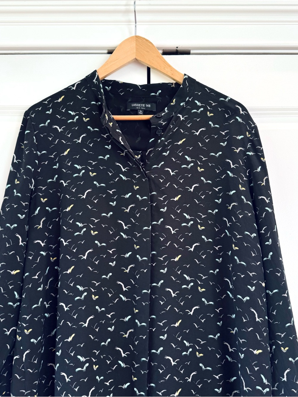 Lafayette 148 Silk Blouse Button Down Black Bird Print Long Sleeve Size XL - Picture 2 of 7